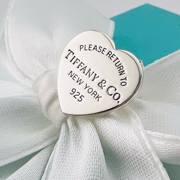 Medium Return To Tiffany Heart Earring